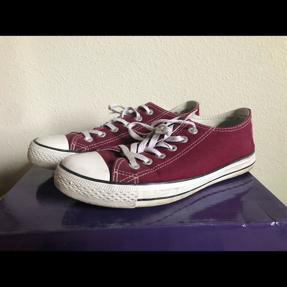 Converse Shoes - Burgundy Converse